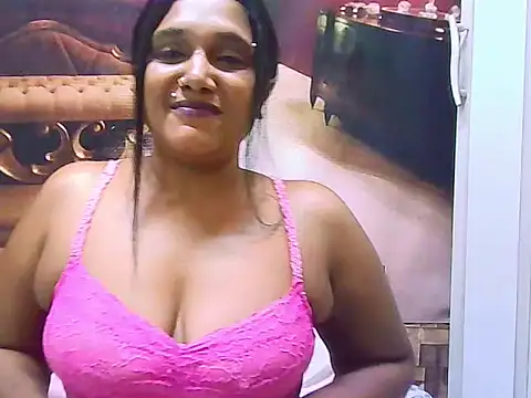 IndianSexyLady20 webcam