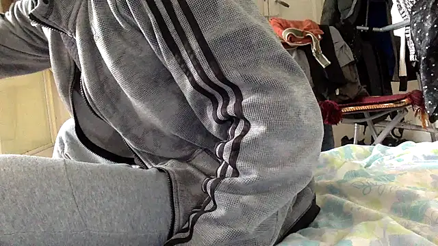 molozeb - Molozeb's free webcam - UK Sex Cams