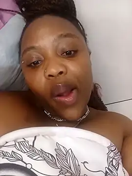 IceBellaCane313 webcam