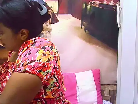 IndianSexyLady20 webcam