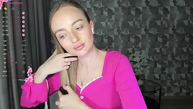 a_delina - A_delina's free webcam - UK Sex Cams