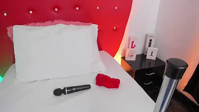 nicolette_rock webcam