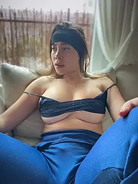 Webcam Model (Condes_carmen)  is live.Free join now!