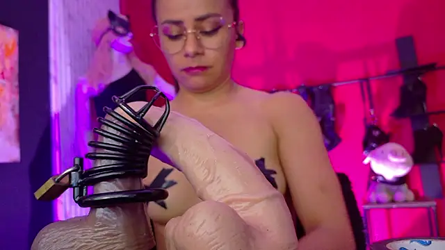 MistressSlut1 webcam