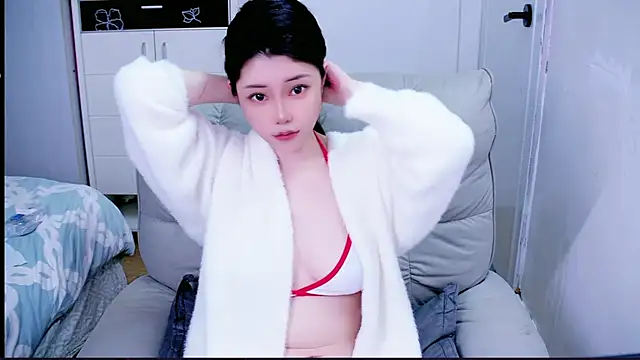 美女Toxin-666在线直播