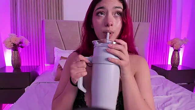 Victoria_Beaumont webcam