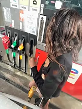 Amani_thewolf's room