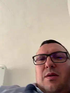 mike8523 - Mike8523's free webcam