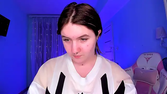 lovelyy_julia webcam