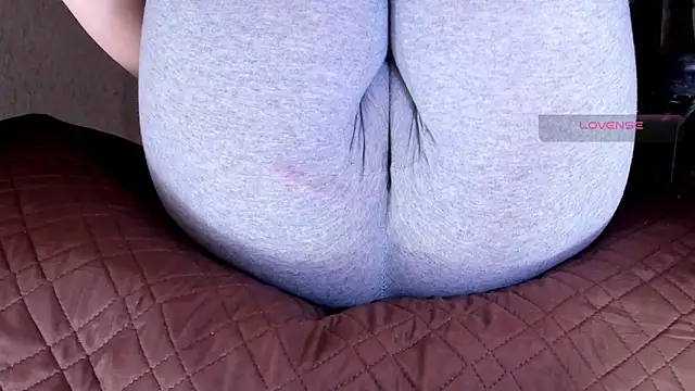 Cameltoe_squirt_inPants webcam