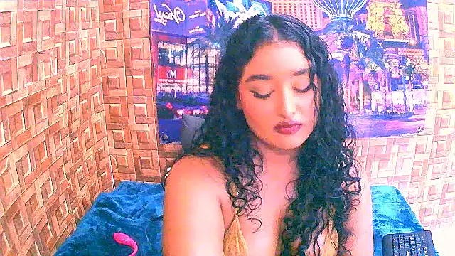 IndianAngel4u webcam