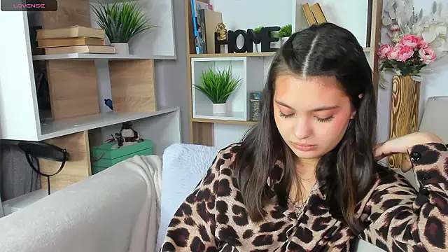 FunnyyMonkeyy webcam