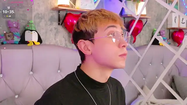 Naughty__Chriss webcam