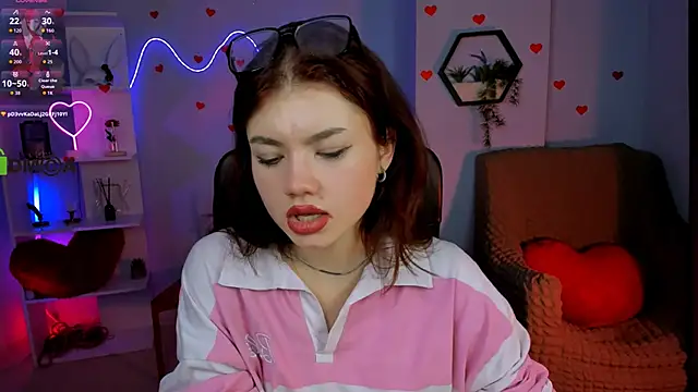 isabel_wave - Isabel_wave's free webcam