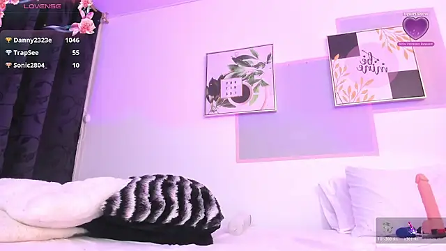 april_jones05 webcam