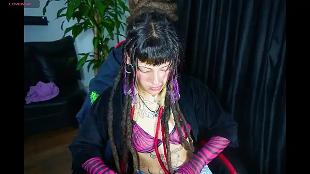 _sharlotte777 webcam