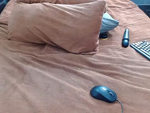 XHotJuicyBootyXX webcam