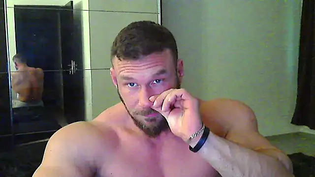 muscularkevin webcam