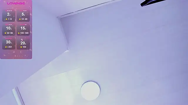 violet_myerrs webcam