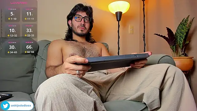 Ackerman_Eren_ webcam