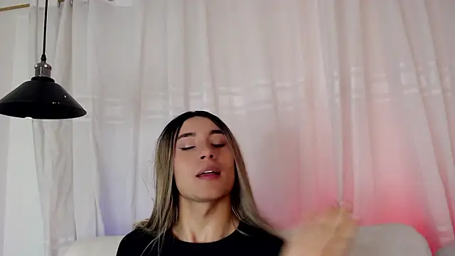 brihanna-young webcam