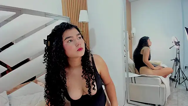_Curly_Beauty webcam