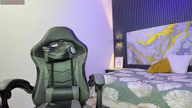 Dark_Desiree18 webcam