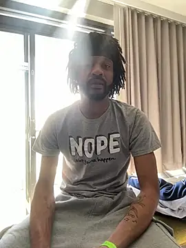 magic_man1085 webcam