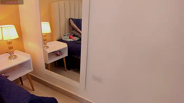 sara_kitten19 webcam