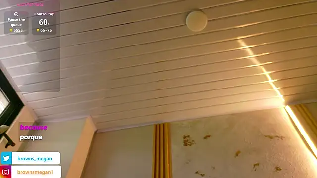 Megan_browns1 webcam