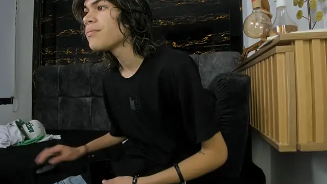 Diamond_twink webcam