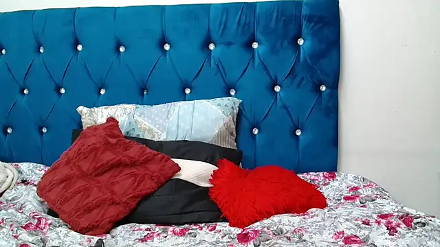 SexyDarkLadyXxx webcam