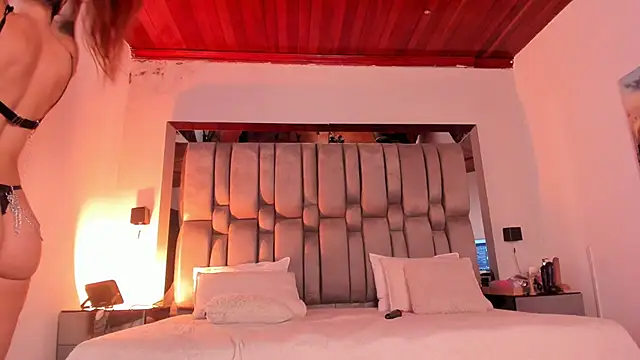 nikkysmiith - NikkySmiith's free webcam - UK Sex Cams