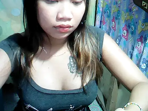 Milkytits_Yum00 webcam