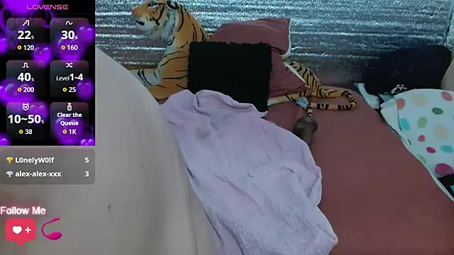 emily-nessa - EMILY-NESSA's free webcam - UK Sex Cams