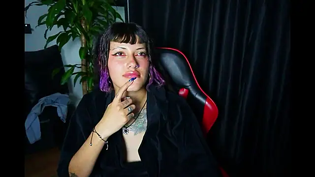 _sharlotte777 webcam