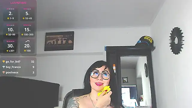 Vicky_hotmilf webcam