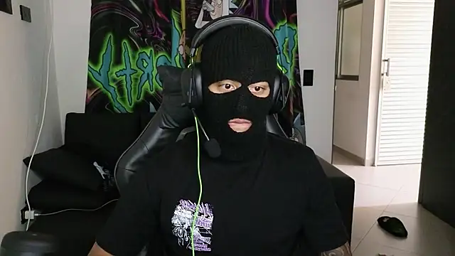 cash_master888 webcam