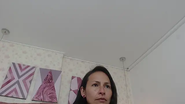 Nina_Moom webcam
