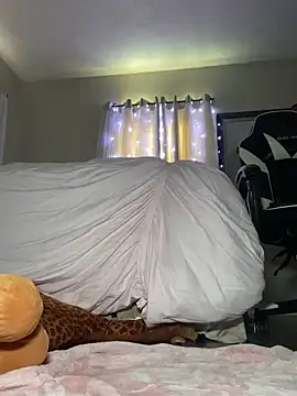 Webcam Model (badbaby187)  is live.Free join now!