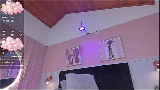 elodie_walker webcam