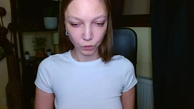 EmillyPlay webcam