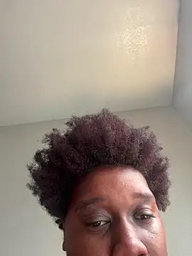 bigmama_deshayyy webcam