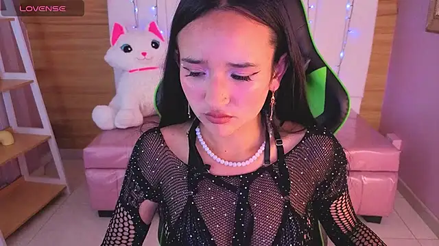 bella_vibess_s webcam