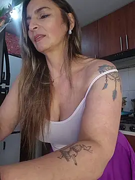 marilyn_love6969 webcam