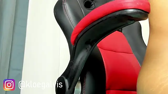 Kloe-squirts webcam