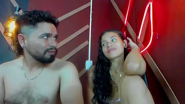 RashelANDCerverus webcam