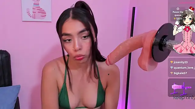 lanna_brunette webcam