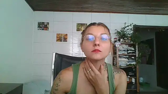 SweetyBabyDemon webcam