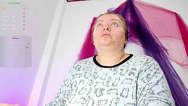 Queensamantha777 webcam